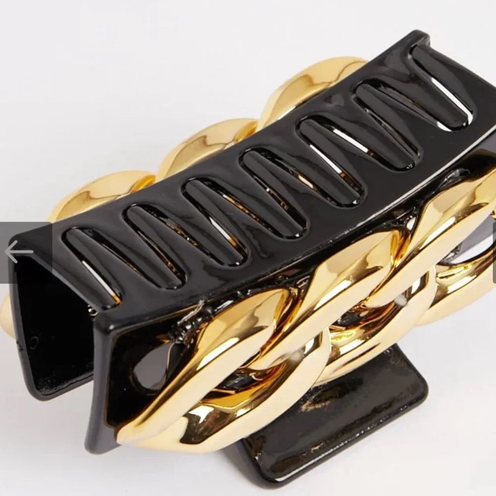 BLACK GOLD CHAIN LINK HAIR CLIP - TAILYNN